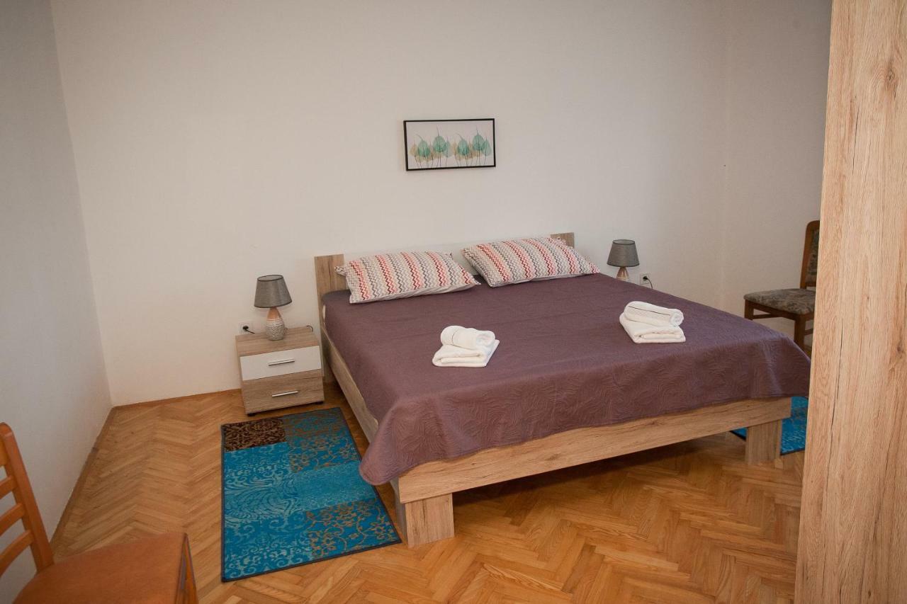 Apartman Ana Radovin Екстер'єр фото