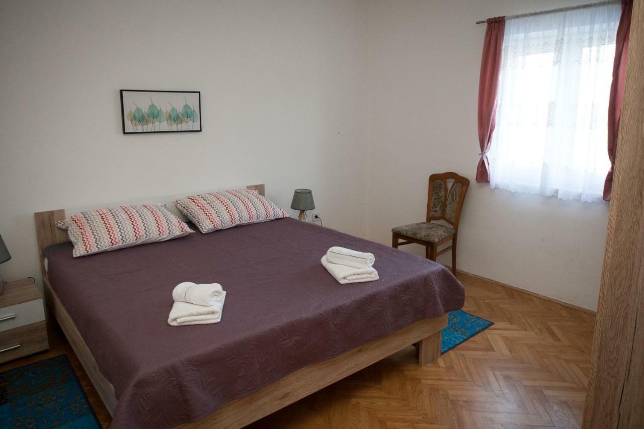 Apartman Ana Radovin Екстер'єр фото